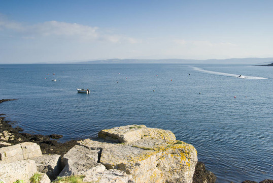 Anglesey的海岸