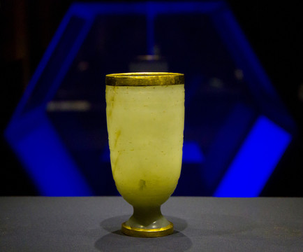 玉杯