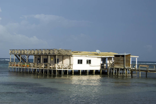 海上餐廳酒吧