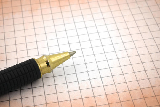 筆尖和紙