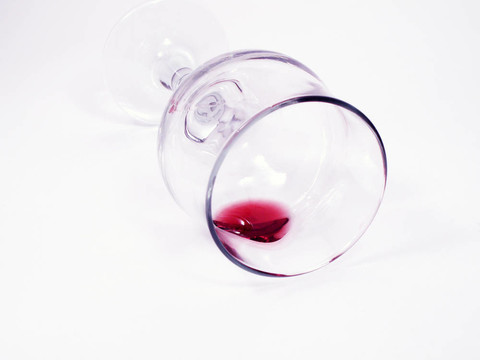 一些紅葡萄酒