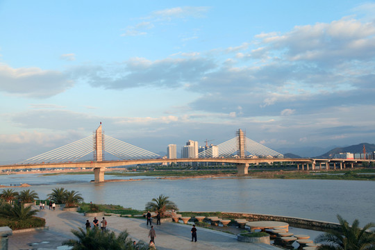 斜拉橋 漢江河流 勉縣 沔水