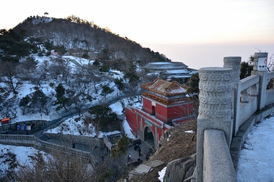 泰山冬日風(fēng)光