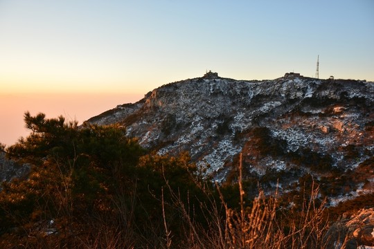泰山雪景