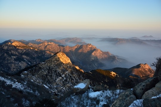 泰山雪景