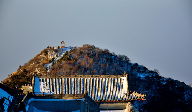 泰山雪景