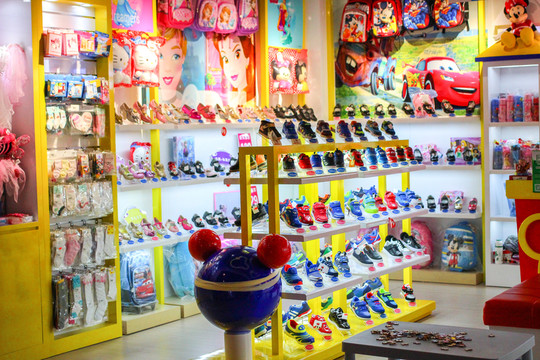 兒童鞋店