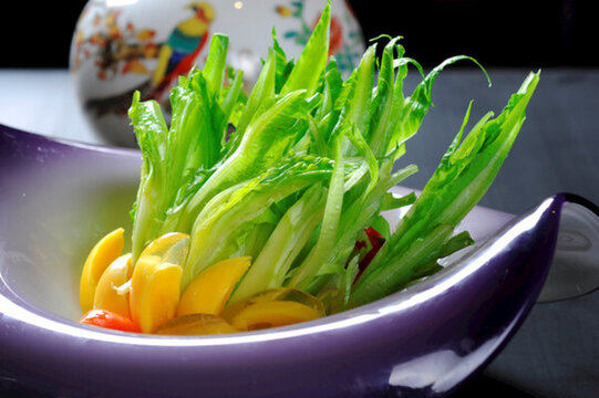 QQ油麥菜