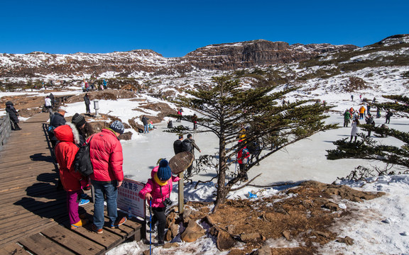 轎子雪山精怪塘風(fēng)光
