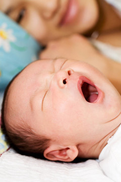 母親和嬰兒