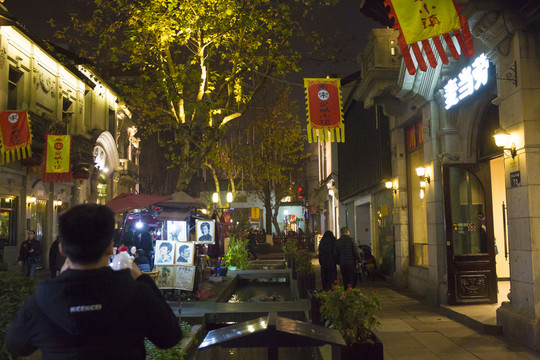 杭州商業(yè)街夜景