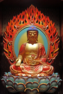 Golden buddha的雕像