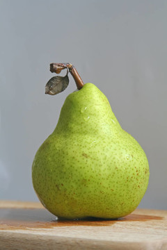 孤獨(dú)的梨