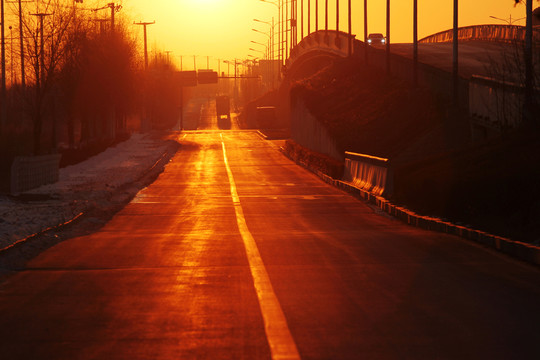 夕陽 公路 光影