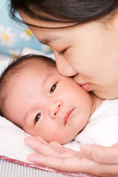母親和嬰兒