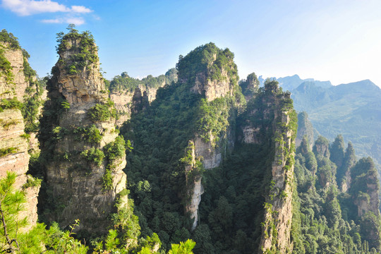 峰巒
