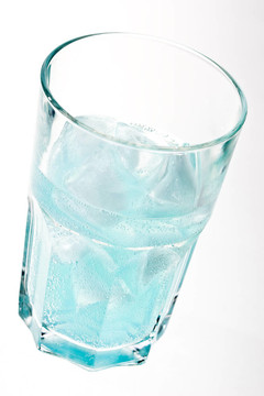 藍(lán)色的雞尾酒