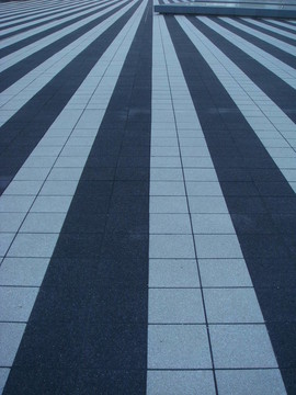 002樓