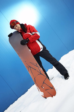年輕的成年女性的滑雪板