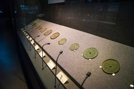 青銅鏡展示