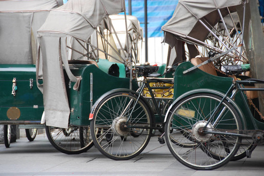 Trishaw