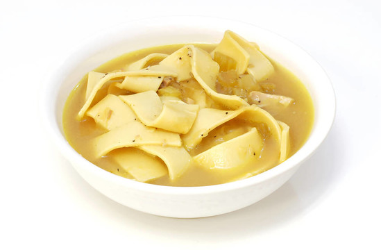 雞肉面條湯