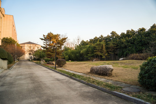 廠區(qū)環(huán)境