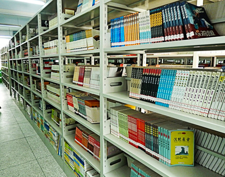 學(xué)校圖書室