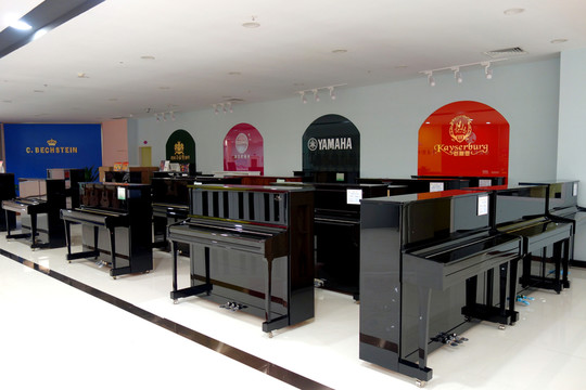 鋼琴專賣店