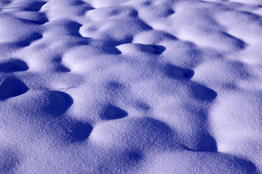 積雪雪包