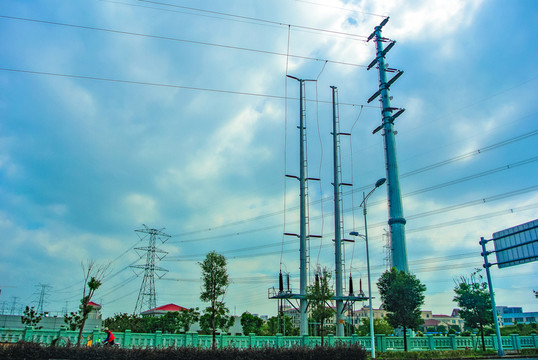 高壓輸電塔 電網 電力鐵塔