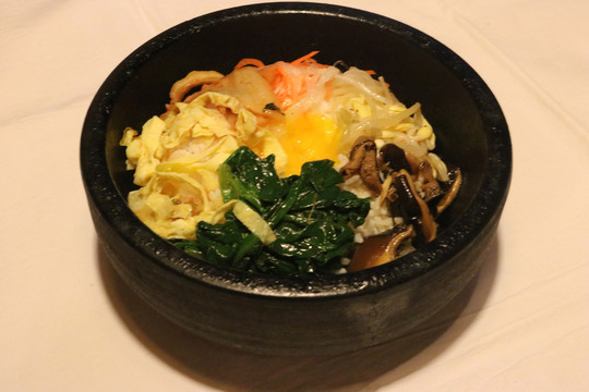 什錦石鍋美食圖片