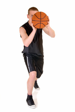 青年男子籃球運動員