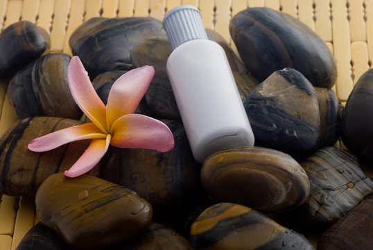 芳香療法和SPA放松