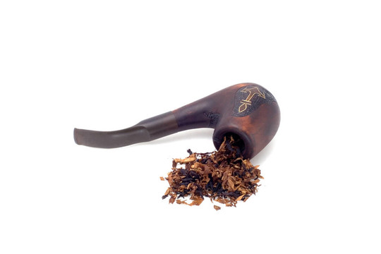 煙管和煙草堆