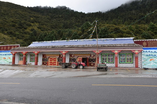 西藏民居