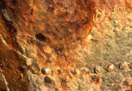 泄漏Rusty Iron Plate