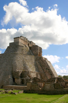 Uxmal maya金字塔