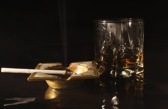 飲酒和吸煙