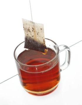透明杯茶