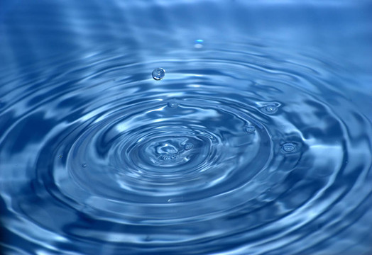 水