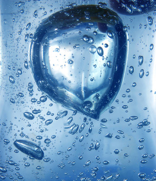 藍(lán)色泡泡水