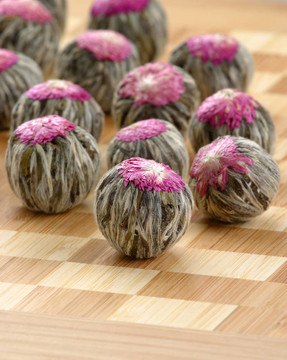 茶玫瑰開花
