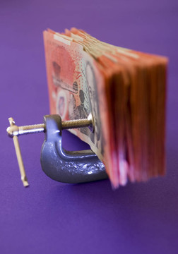 減少開支