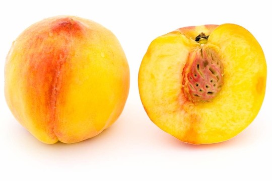 兩個(gè)成熟的桃子