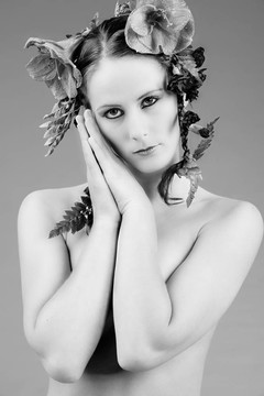 Flowergirl和她的手