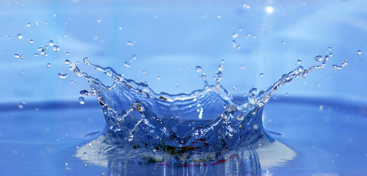 水