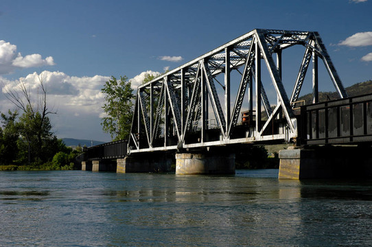鐵路橋