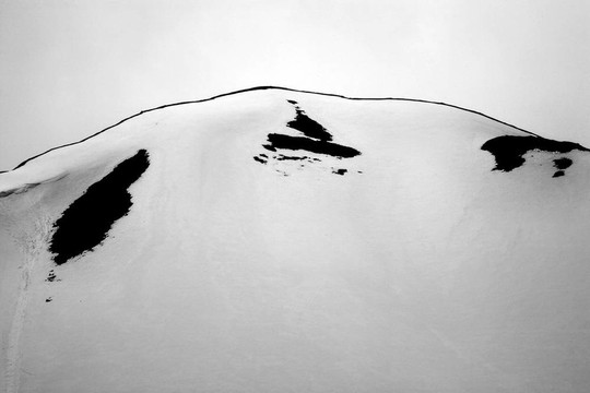 白雪山頂抽象阿拉斯加