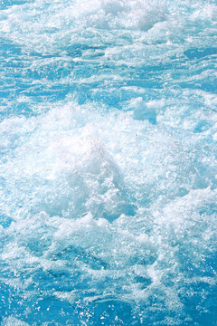 水